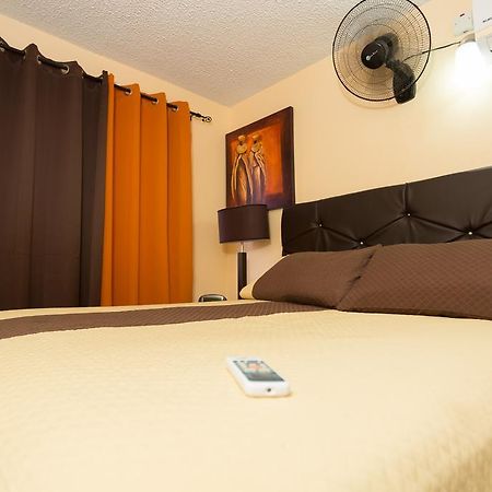 Cozy Accommodations 킹스톤 외부 사진