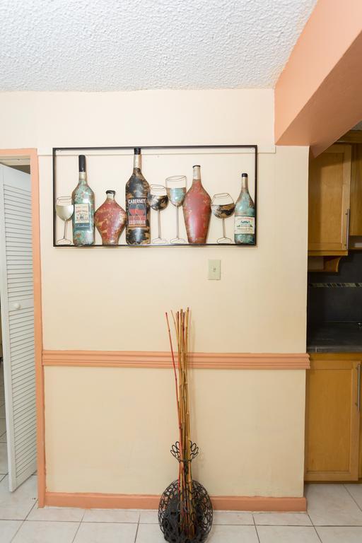 Cozy Accommodations 킹스톤 외부 사진